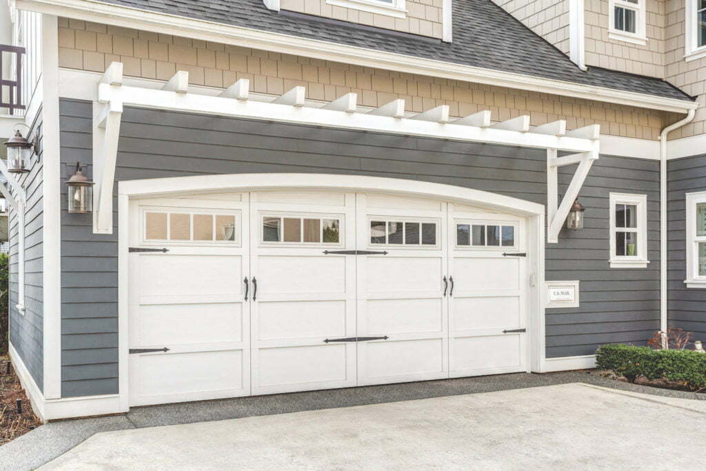 Photo of Your Ultimate Guide to Hire Commercial Garage Door Repair Expert 